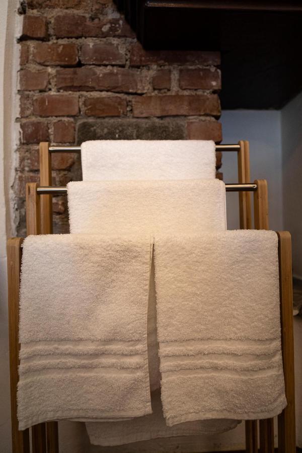 Cozy House In Naviglio Grande - Homy Apartments Milan Luaran gambar